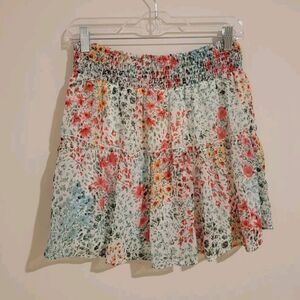 Versona Revolutionary New Skirt Size Large L‎ Mini Smocked Skirt Floral Tiered